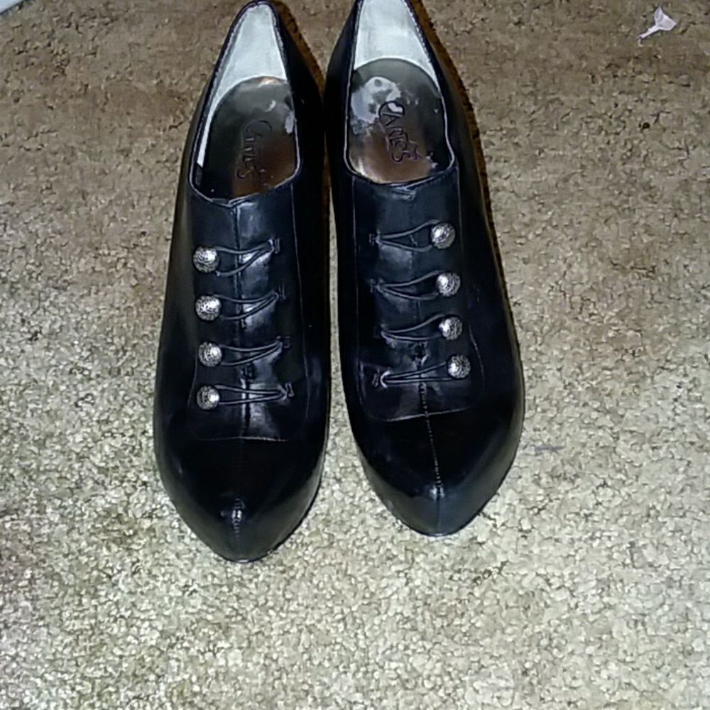 Vintage style heels